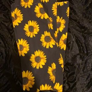 Sunflower leggings worn once